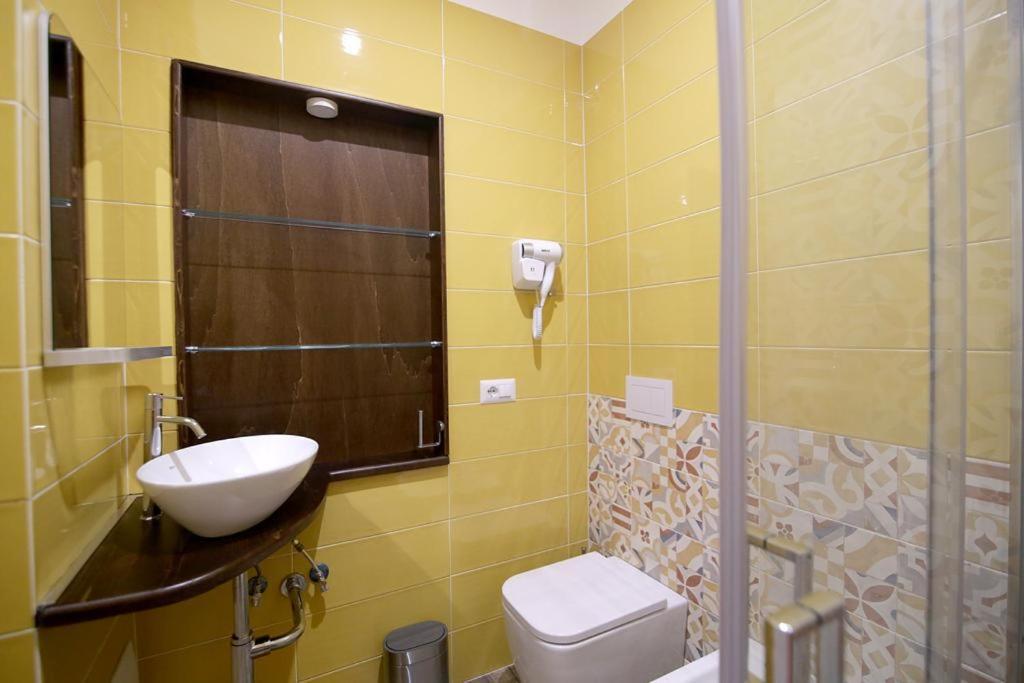Antica Residenza Fusco Otel Napoli Dış mekan fotoğraf